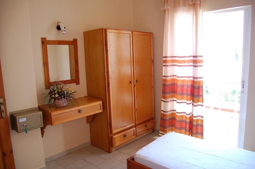 Aparthotel Haris 3*