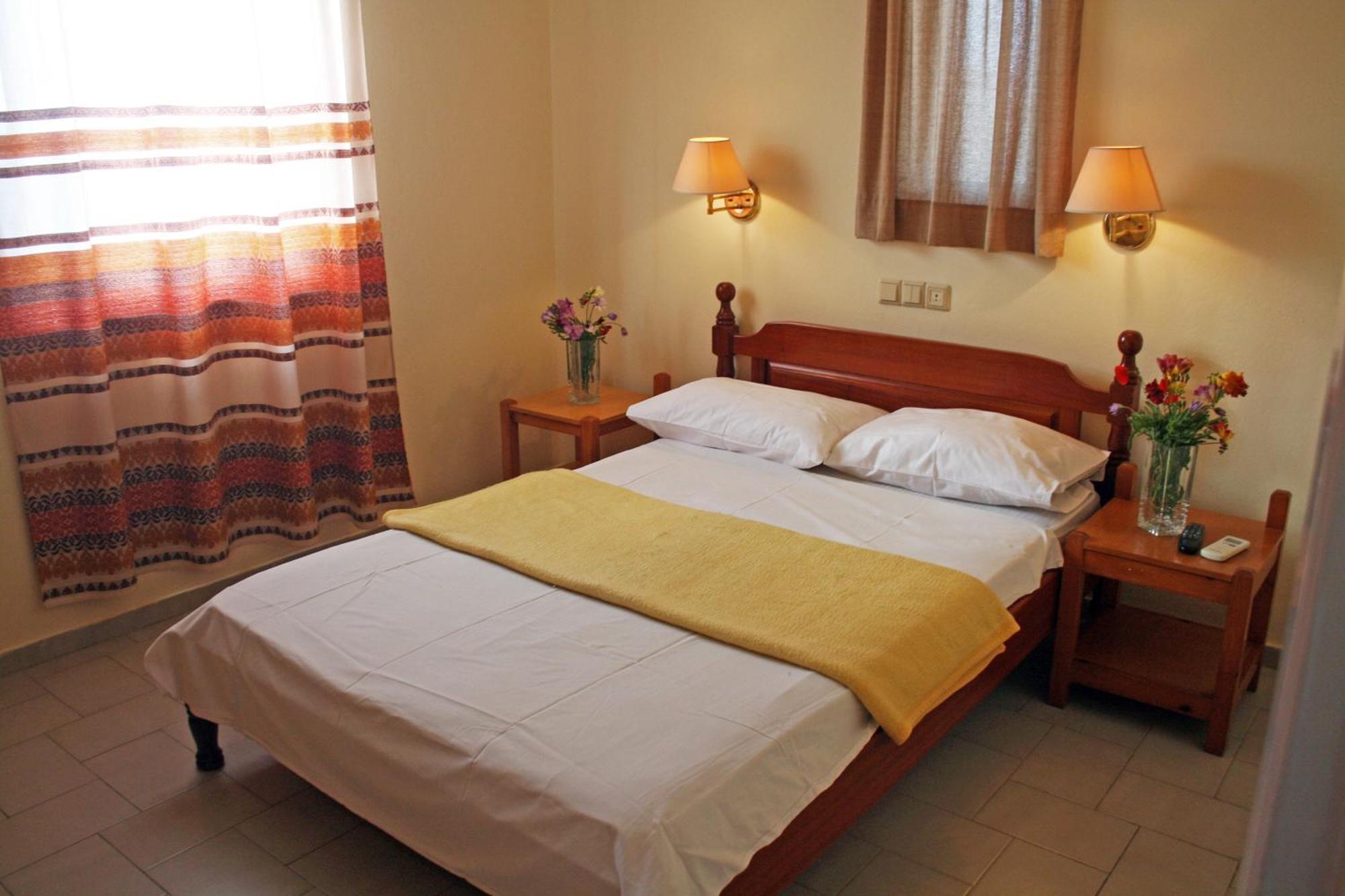 Aparthotel Haris 3*