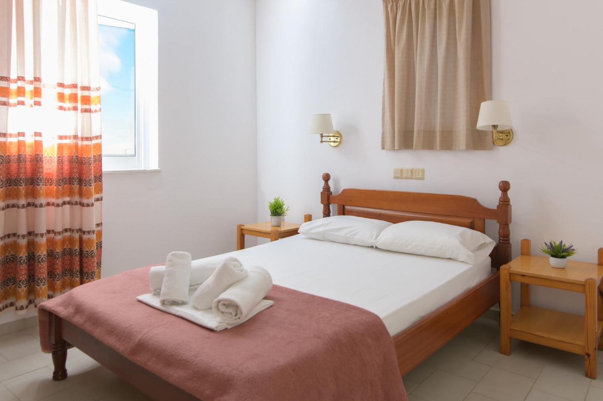 Aparthotel Haris 3*