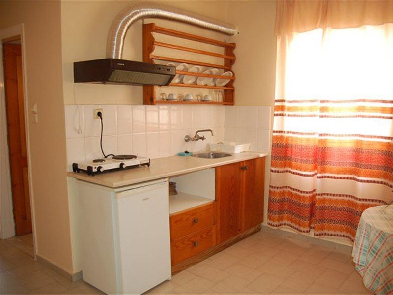 Haris Aparthotel Kokkini Hani