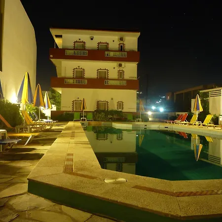 Haris Apartments Kokkini Hani Exterior photo