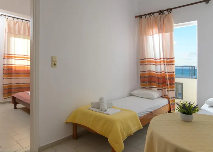 Haris Apartments